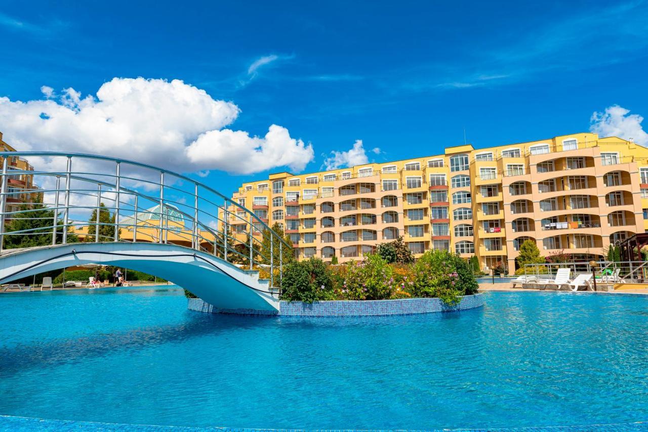 Menada Grand Resort Apartments Aheloy Eksteriør billede