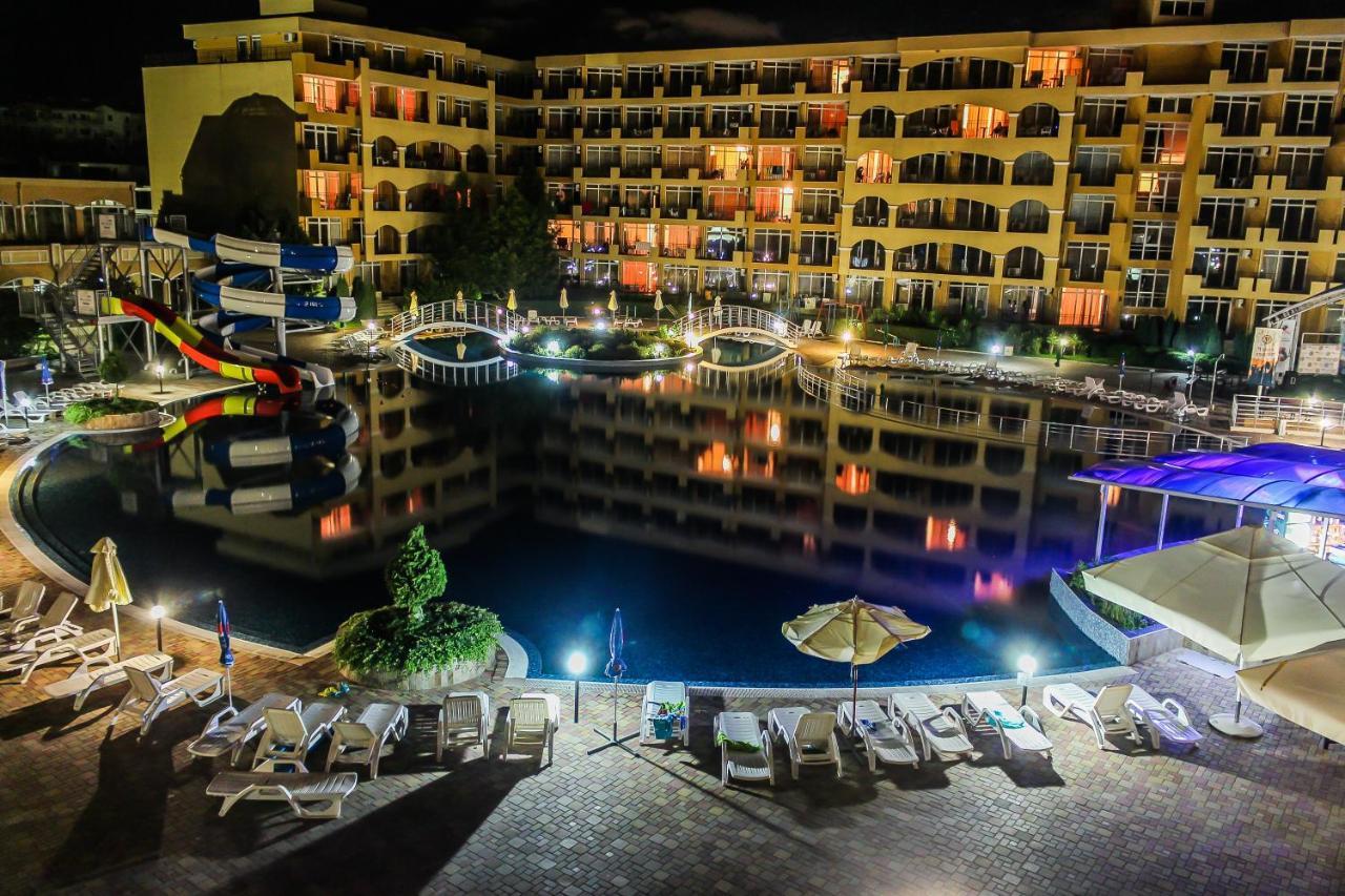 Menada Grand Resort Apartments Aheloy Eksteriør billede