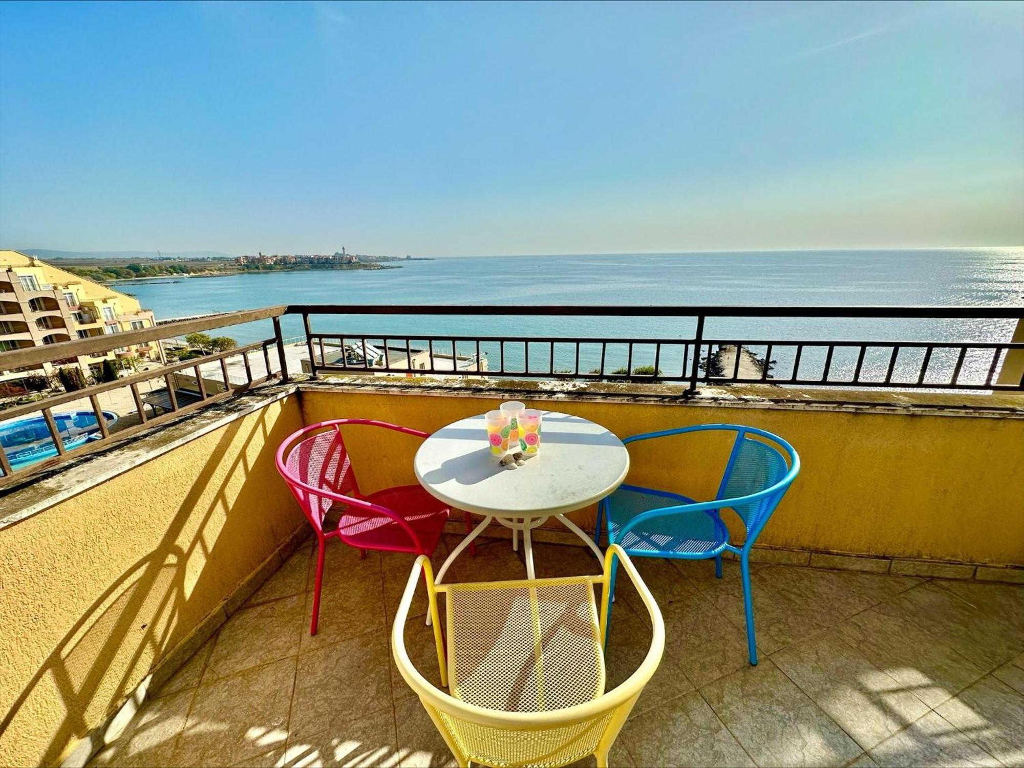 Menada Grand Resort Apartments Aheloy Eksteriør billede