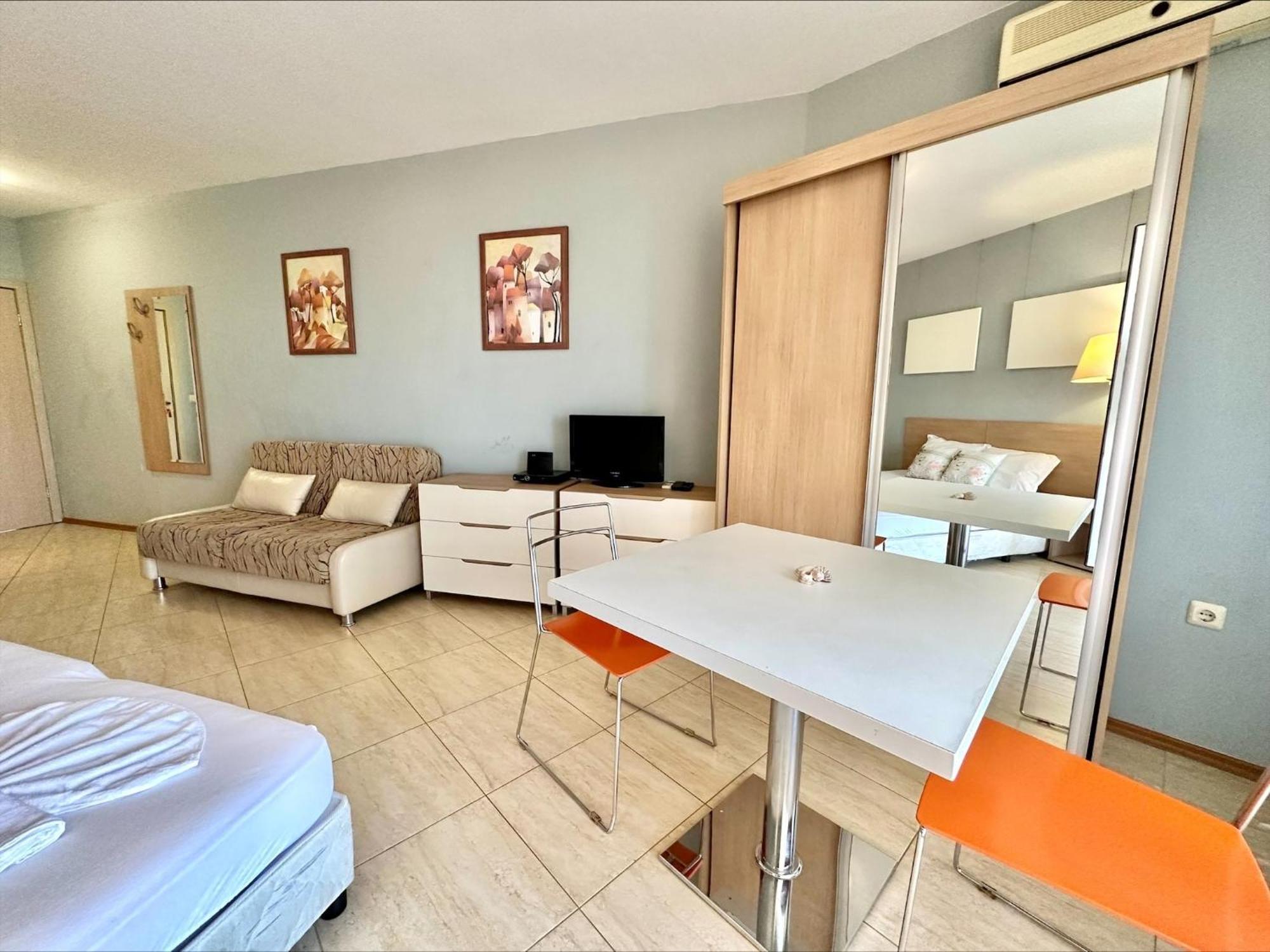 Menada Grand Resort Apartments Aheloy Værelse billede